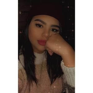 Meet your Posher, Mayra